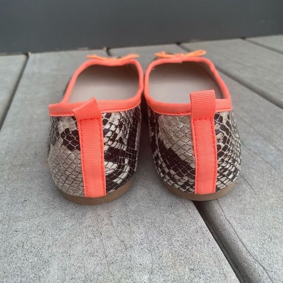 AMERICAN EAGLE OUTFITTERS Snakeskin Flats Shoes Orange Trim Bow Size 7 Comfort - Picture 7 of 8